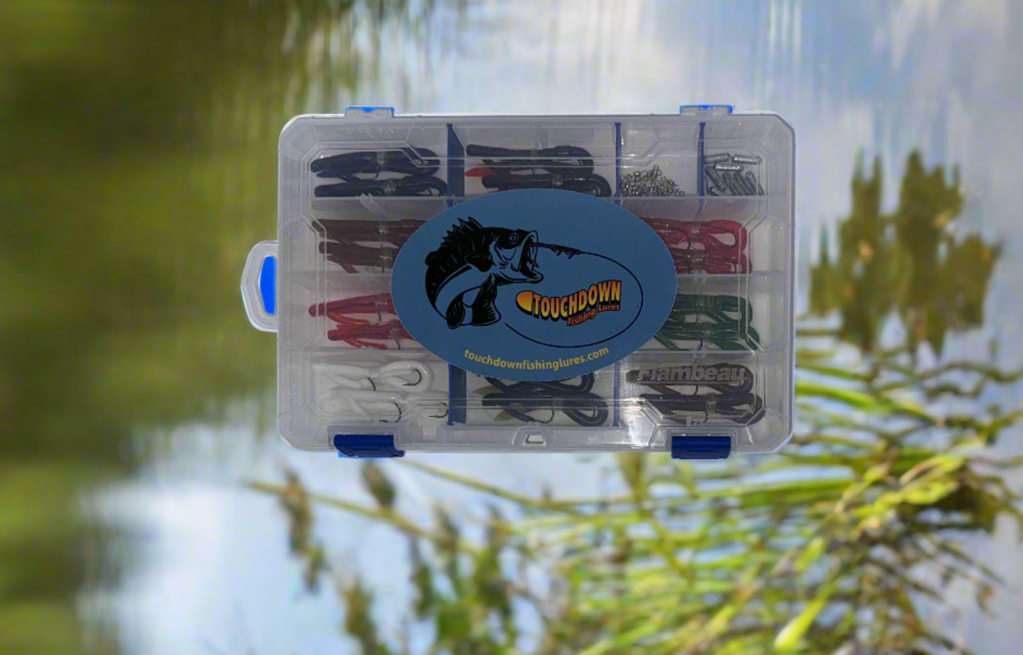 Pro Series Touchdown Lures Tackle Box Grande Edition Featuring 22 "SUPER WEEDLESS" Pre-Rigged Lures 11 colors, this pro-level fishing tackle box is perfect for catching bass!